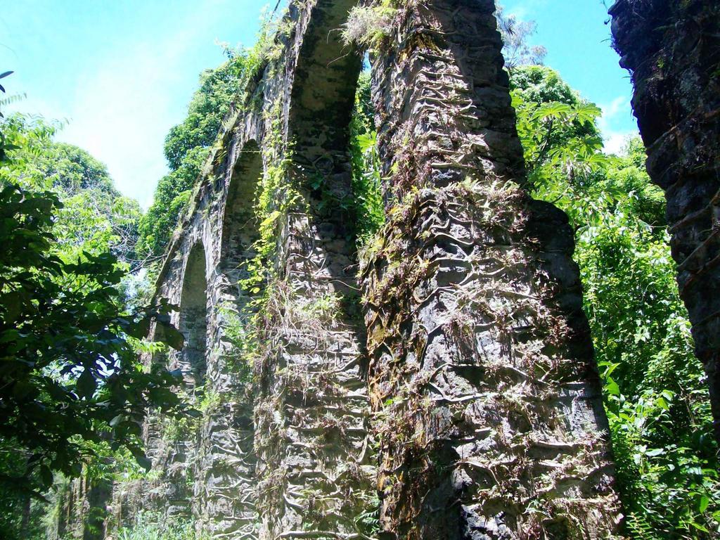Suites Cantinho Da Pedra Abraão Oda fotoğraf